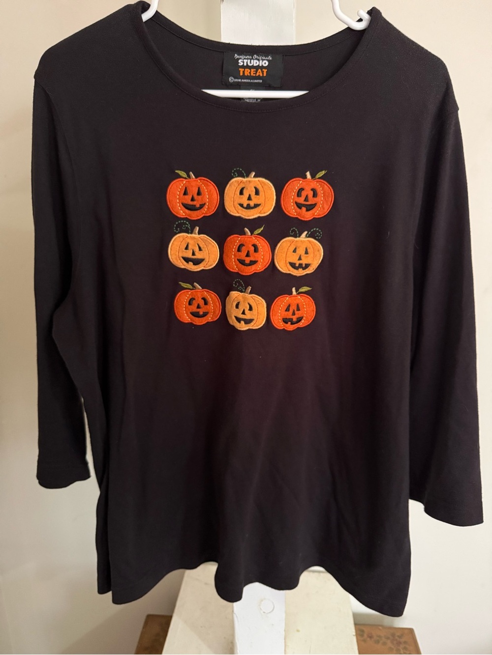 Designer Studios Halloween Shirt - Picture 6 of 9